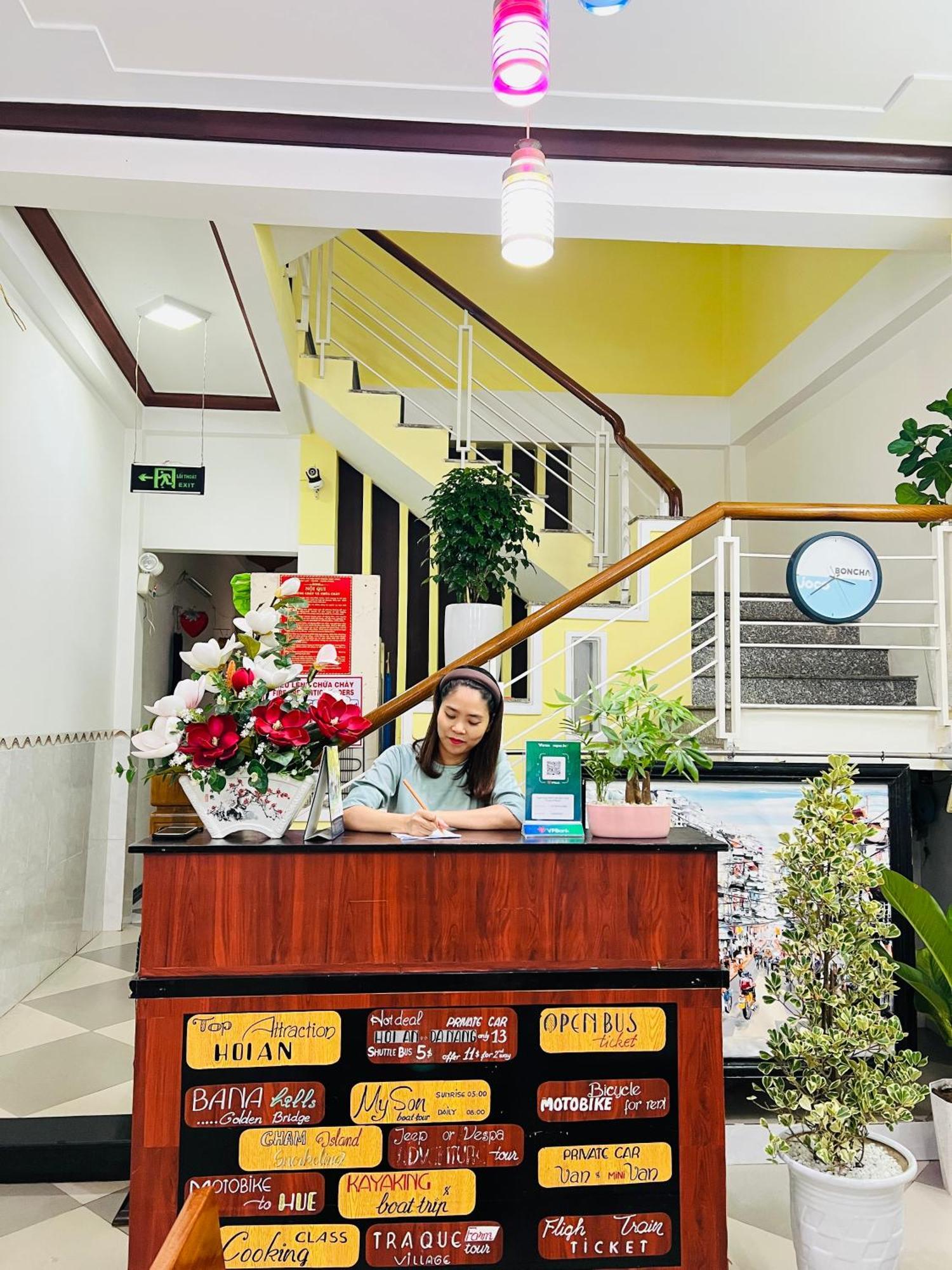 Phuc Bao Center Local Homestay - 3 Mins Walk To Old Town Хойан Экстерьер фото
