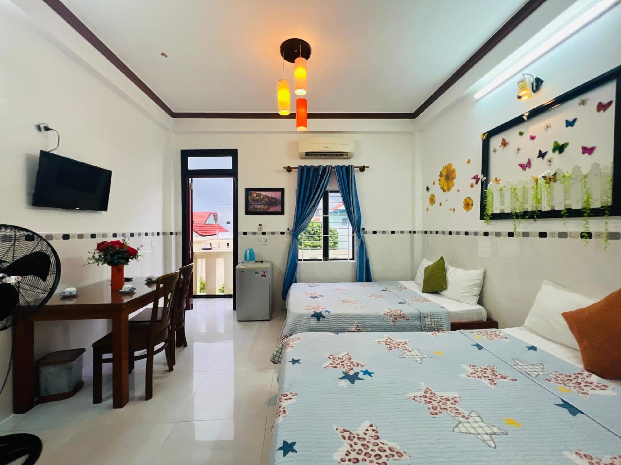 Phuc Bao Center Local Homestay - 3 Mins Walk To Old Town Хойан Экстерьер фото